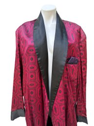 Lot 650 - SMOKING JACKET! Bond Fifth Ave. Hugh Hefner Style Mens Satin Robe - With Handkerchief