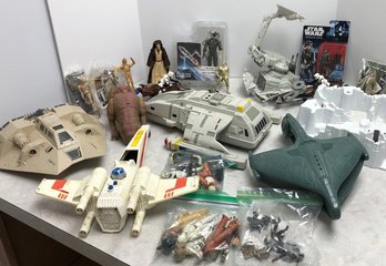 Lot 539 - Vintage Star Wars - Star Trek - Toy Lot Play Set - Star Ship - Mixed Series- Kenner X-Wing