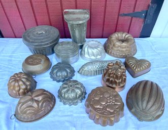 Lot 418- Beautiful 15 Molds - Copper Tin - All Shapes & Sizes - Cake - Bread - Bundt - Vintage Kitchen Molds