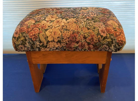 Lot 104 - Country Style Foot Stool With Heart - Pine Base