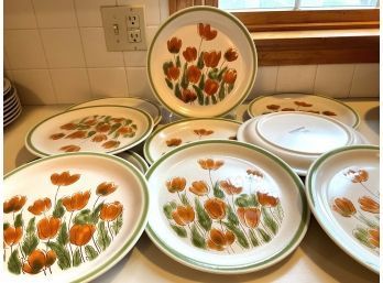 Lot 209- Vintage Meadowbrook Tulips Stoneware Set Of 11 - Japan - Dinner Plates Oven Dishwasher Safe