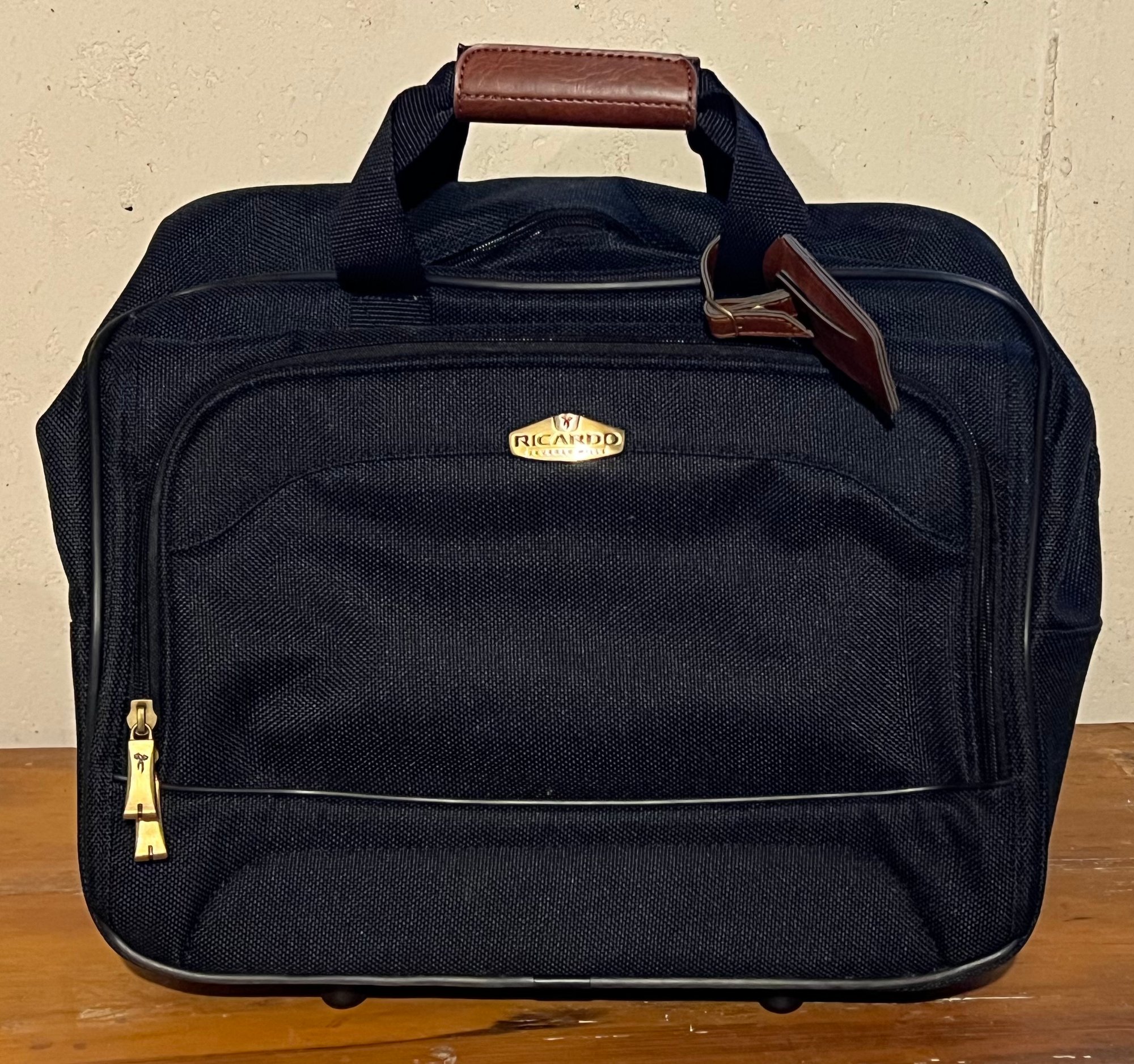 Ergodyne Wheeled Carry-On Luggage - Medium Black Expandable Travel Bag With Multiple Compartments