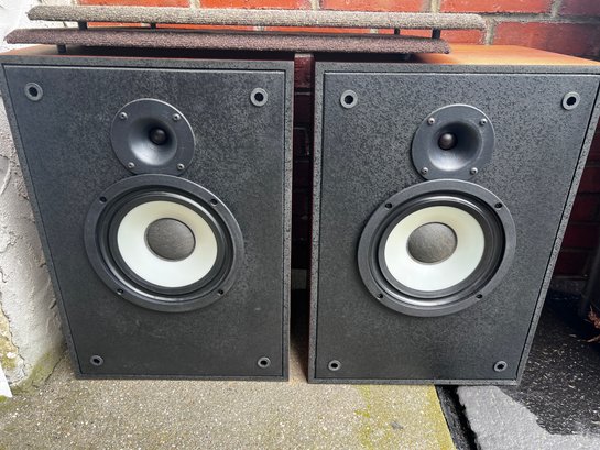 Klipsch KG-2 Speakers- Pair