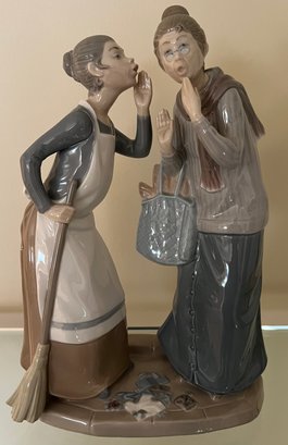 Rare Lladro Porcelain Figurine 'Gossip'-  Made In Spain