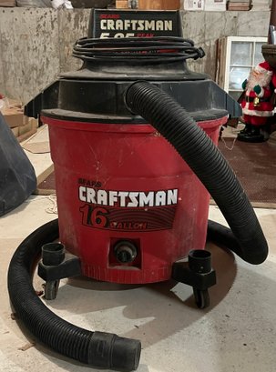 Craftsman 5.25HP 16 Gallon Wet/dry Vac With Hose - Model 113.177040