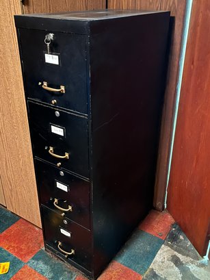 Metal 4-drawer File Cabinet - Key Included