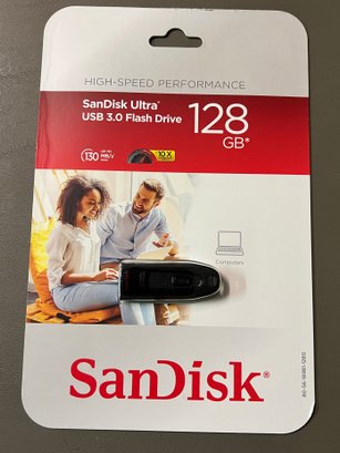 SanDisk Ultra USB 3.0 Flash Drive 128 GB - NEW