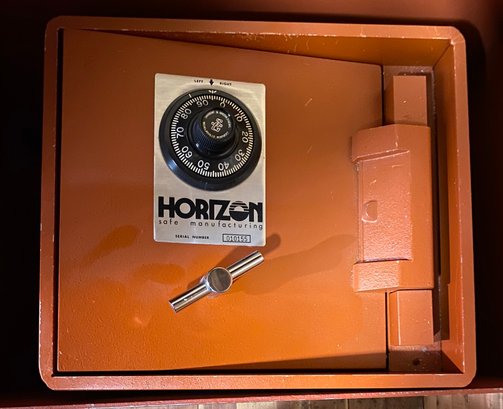 Horizon Safe Manufacturing Serial Number 010155