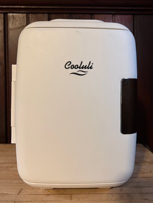 Cooluli Classic 4-L Mini Fridge