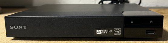 Sony Blue-ray Disc/dVD Player Model: BDP-S3700