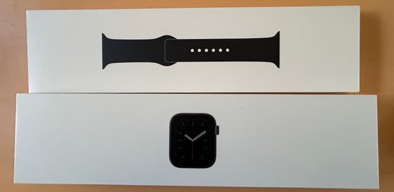 Apple Watch Series 6 (GPS, 44mm) -Space Gray Aluminum Case (Model: A2292)  NEW IN BOX