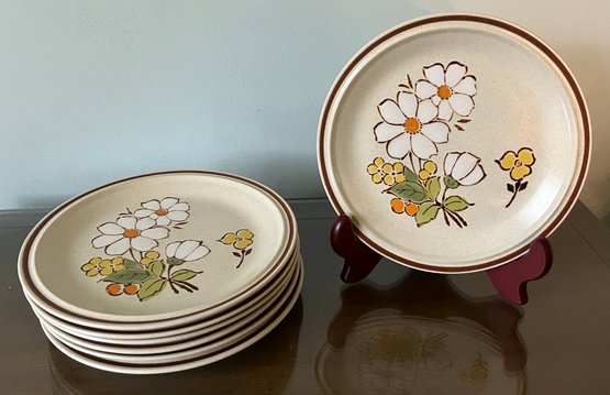 Hearthside Floral Expressions Stoneware Plates - 7 Piece Lot