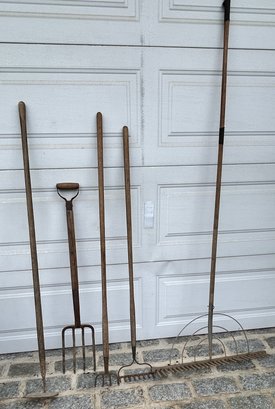 Assorted Gardening Tools, Garden Hoe, Pitch Fork And 3 Rakes, 5 Piece Lot