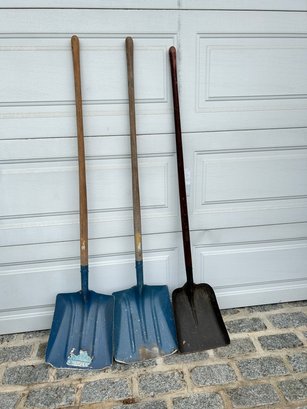 Gardening Shovels, 3 Piece Lot