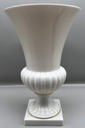 Lenox Ardmore Porcelain Ivory Urn Vase With Gold Rim