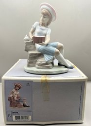 Lladro Sundays Child Porcelain Figurine With Box #06024