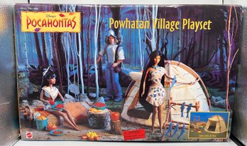 Mattel Walt Disney Company Pocahontas Powhtan Village Playset With Box #67217