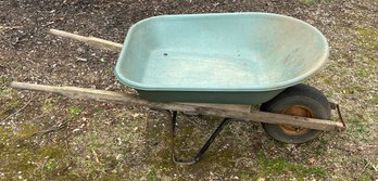 Ames Easy Roller Wooden Handle Wheel Barrow With Plastic Tub