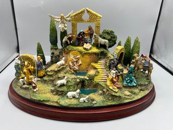The Danbury Mint Resin Nativity Scene Display With Wooden Base