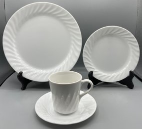 Corelle Tableware Set - Service For 4 - 20 Piece Set