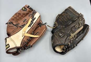 Nike/Mizuno Boys Baseball Gloves - 2 Total