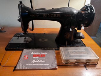 Electric Singer Sewing Machine Model 15.91 And Sewing Table