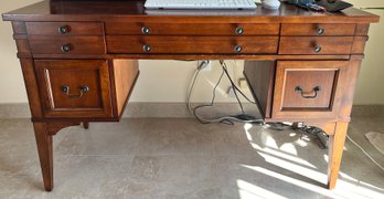 JR Executive Desk With Office Chair