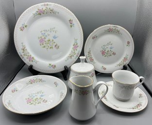 Crown Ming Fine China Set - 74 Pieces Total