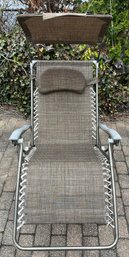 Mesh-back Folding Gravity Chair With Sun-shade