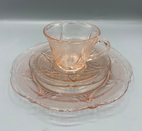 Hazel Atlas Glass Company Royal Lace Pattern Tea Cup Set - 3 Pieces Total