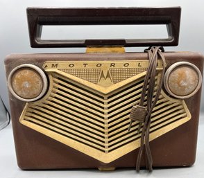 Vintage Motorola 56B1A Tube Radio