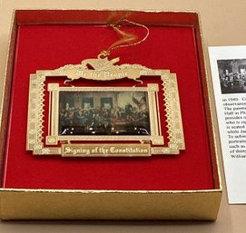 US Capitol Historical Society Ornament  'US Constitution Signing'