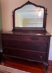 Antique 4 Drawer Dresser With Vanity Mirror