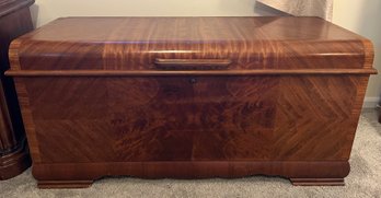 Lane Furniture Solid Wood Cedar Hope Chest - Key Included