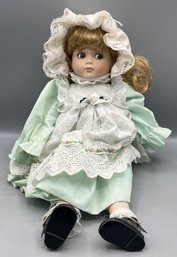 Zasan 1986 Porcelain Doll
