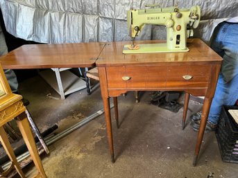 Vintage Singer Sewing Machine Table - Foot Pedal Not Included