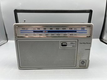 General Electric Radio - Model 72665B