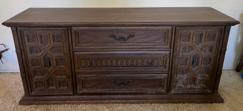 Bassett Furniture Wooden 3-drawer Buffet With Storage