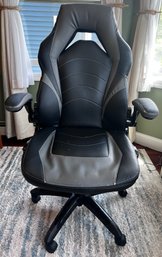 Staples Swivel Adjustable Gaming Chair