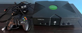 Microsoft 2005 Xbox Console With 1 Controller Included - Power Cord Included