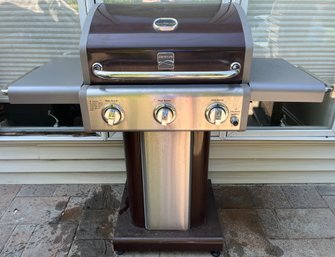 Kenmore 3-burner Propane Barbecue - Model PG-4030400L - 30,000BTU