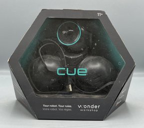 Wonder Workshop Cue Clever Bot - Model QU01