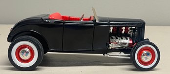 ERTL Ford Roaster 1/18 Scale Diecast Toy Car