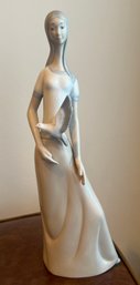 Tenora Fine Porcelain Lady With Dove Figurine Made In Spain