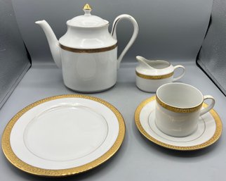 Royal Gallery Gold Trim China Set - 34 Pieces Total - Made In Sri Lanka