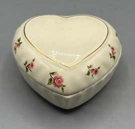 Decorative Heart Shaped Ceramic Trinket Box