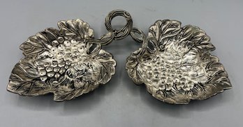 Decorative Metal Sectional Grape Pattern Candy Bowl With Vine Handle