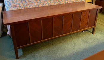 Lane Mid-century Modern Solid Cedar Wooden Chest - Key Included