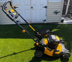 Dewalt 20V Battery Powered Electric Push Lawn Mower With Batteries (no Charger) Model #18A-U2C2738