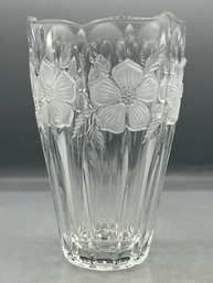 Frosted Floral Pattern Crystal Vase